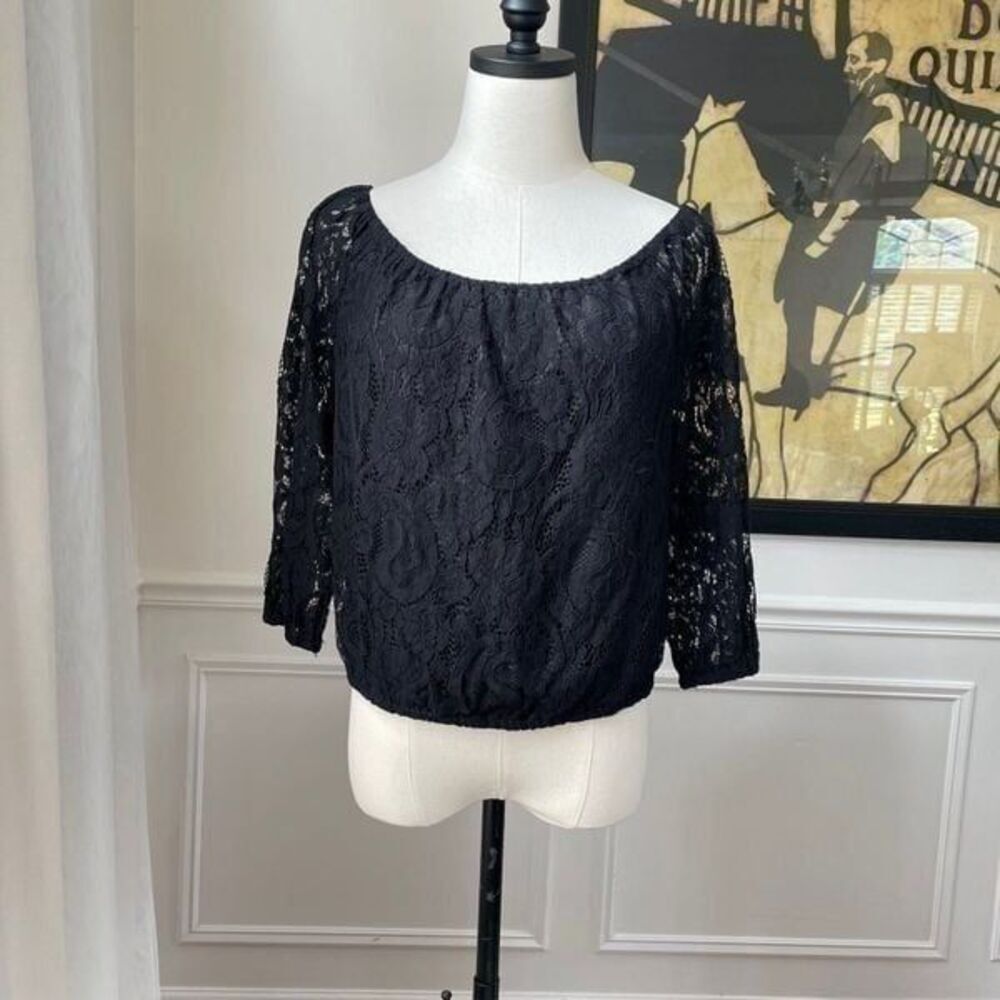 Cupcakes and Cashmere Cropped Lace Blouson Top Black S NWOT